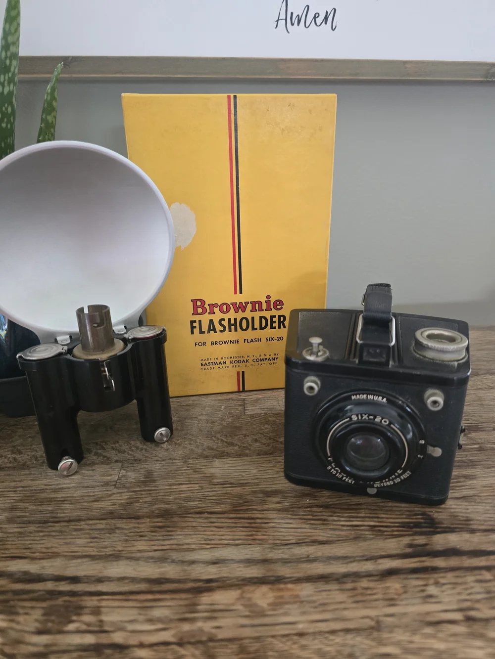 Kodak Brownie Flasholder Six-20 Vintage Camera - Black